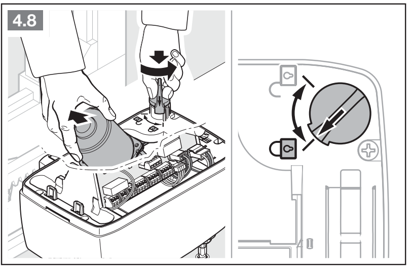 Re-engaging the drive – lift the motor slightly while turning the mechanism