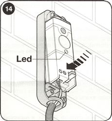 10. Fit the connected photocell electronics into the housings and restore the power supply. Run the connected-device recognition procedure on the gate operator control unit.